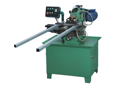 Kampyrofile Gasket Machine